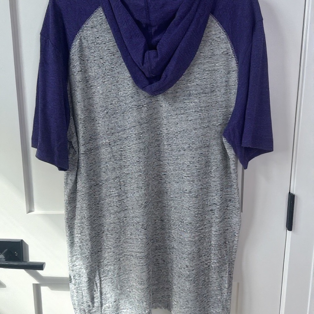 BNWT NFL Minnesota Gray and Purple Hoodie - Picture 3 of 4